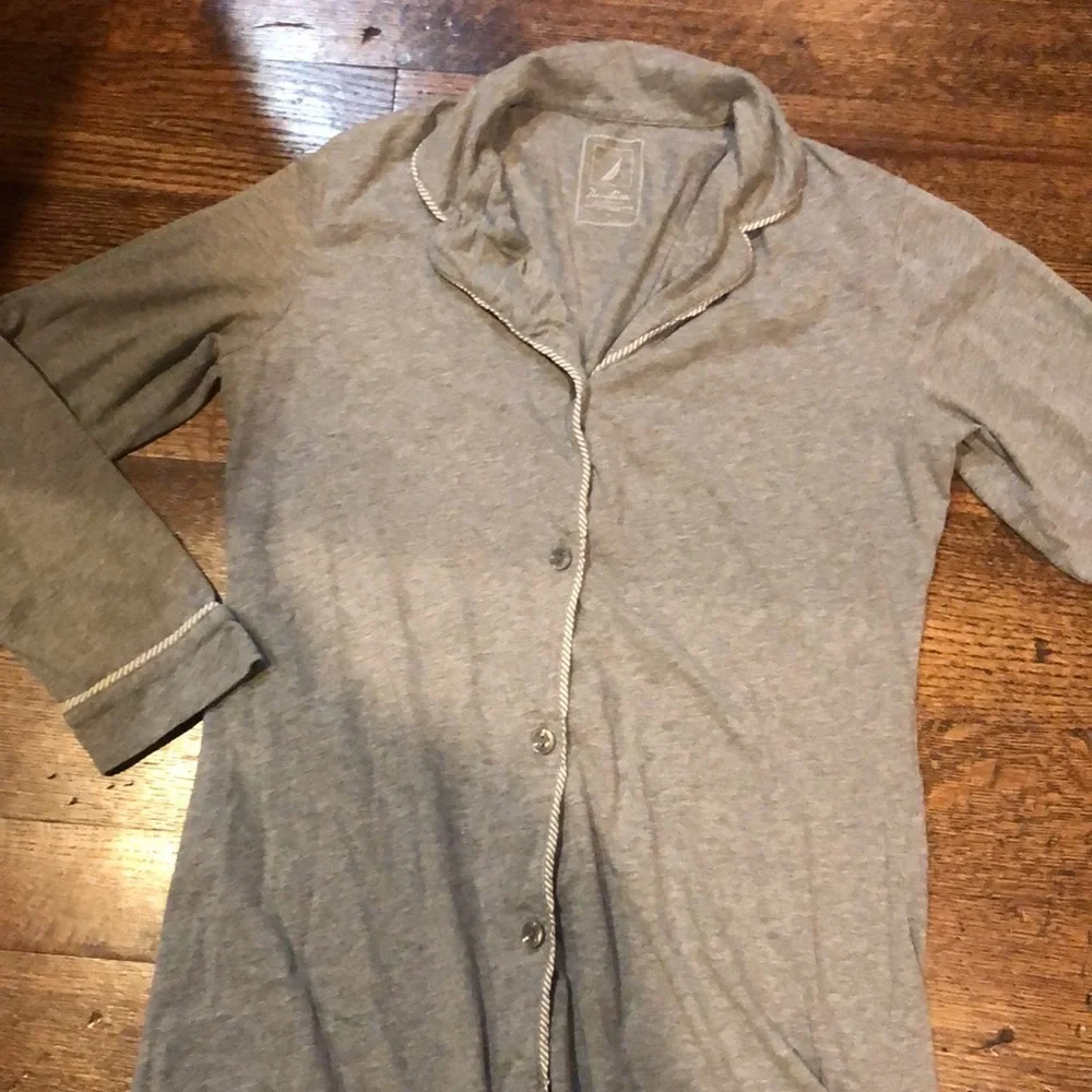 Nautica sleepwear gray button down night shirt